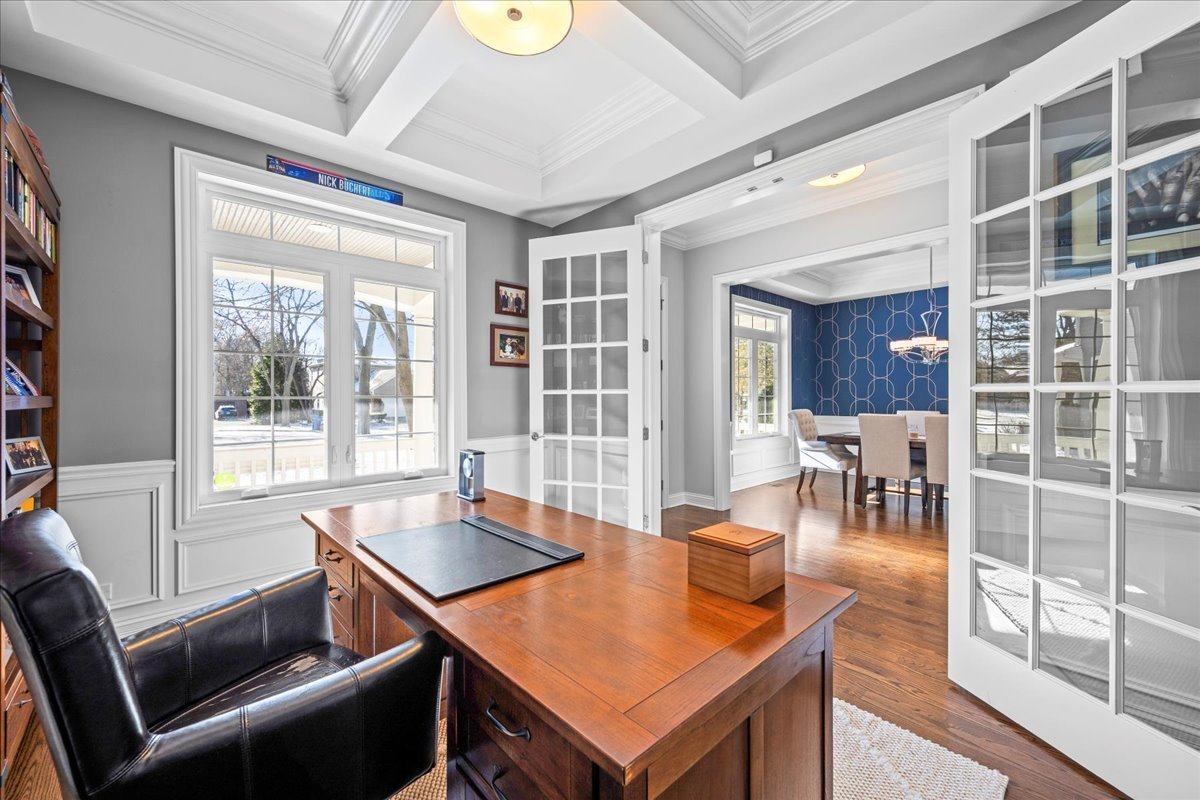 995 Harvard Ct Highland Park, IL 60035