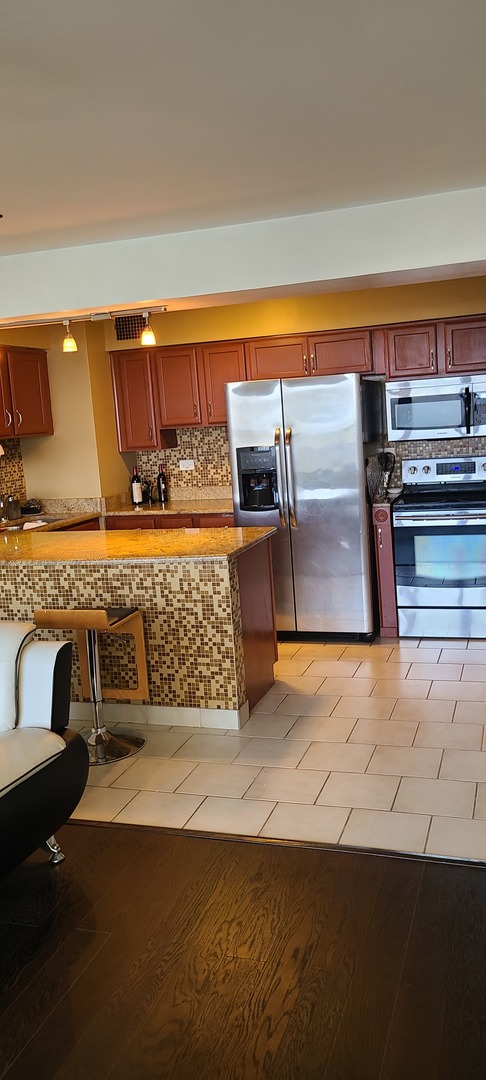 6030 N SHERIDAN Rd #510 Chicago, IL 60660