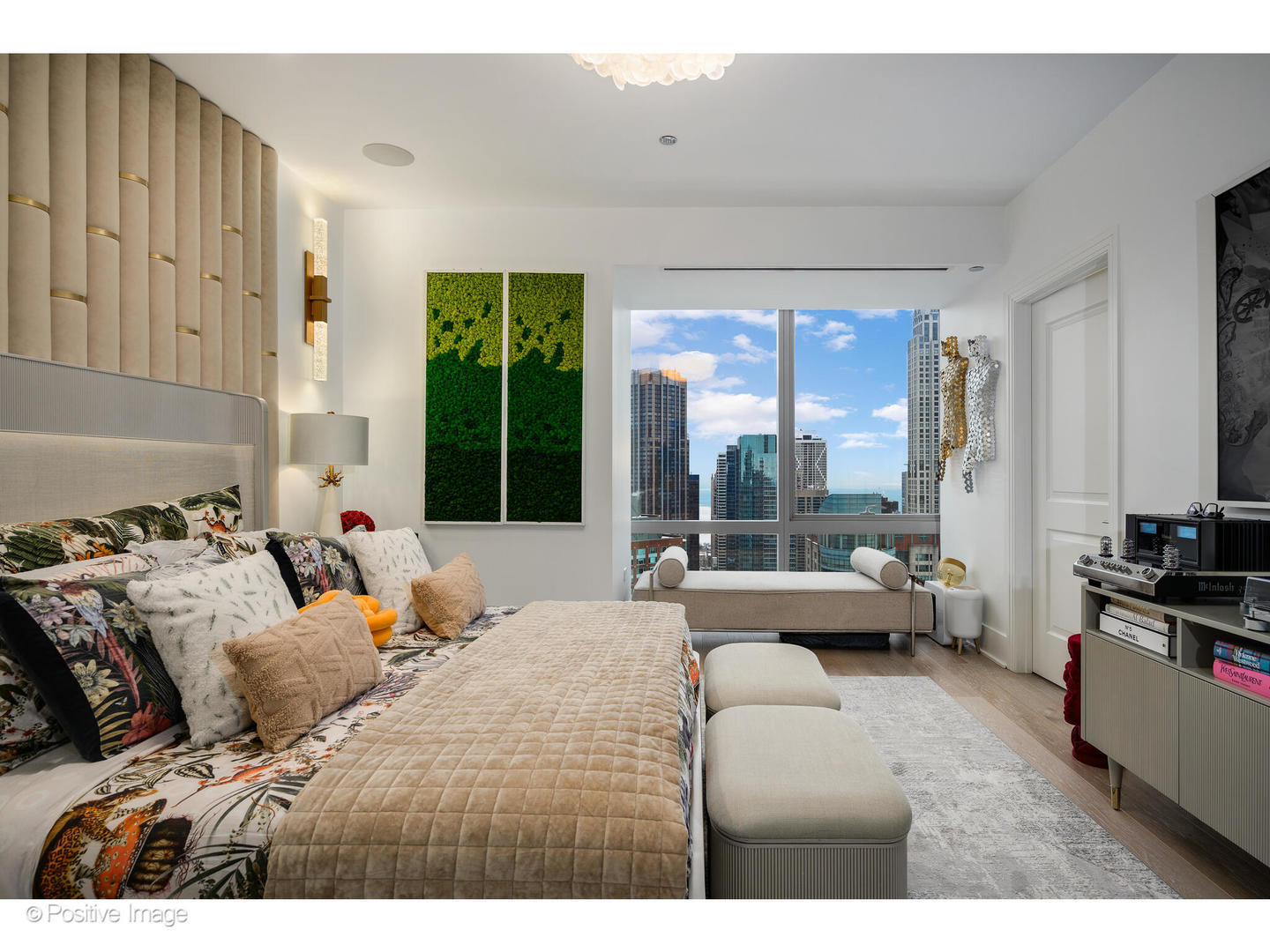 363 E Wacker Dr #3101 Chicago, IL 60601