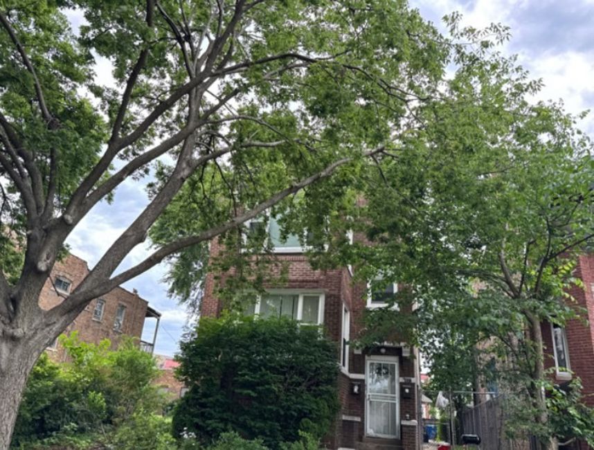 8037 S Sangamon St Chicago, IL 60620