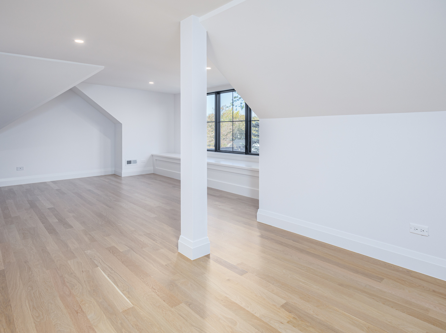 410 Prairie Ave Wilmette, IL 60091