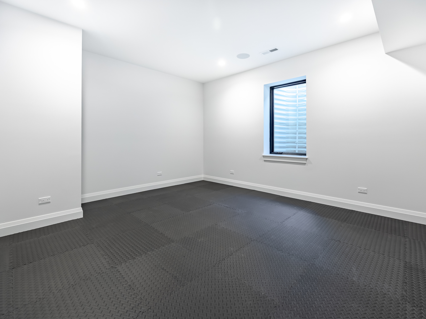 410 Prairie Ave Wilmette, IL 60091