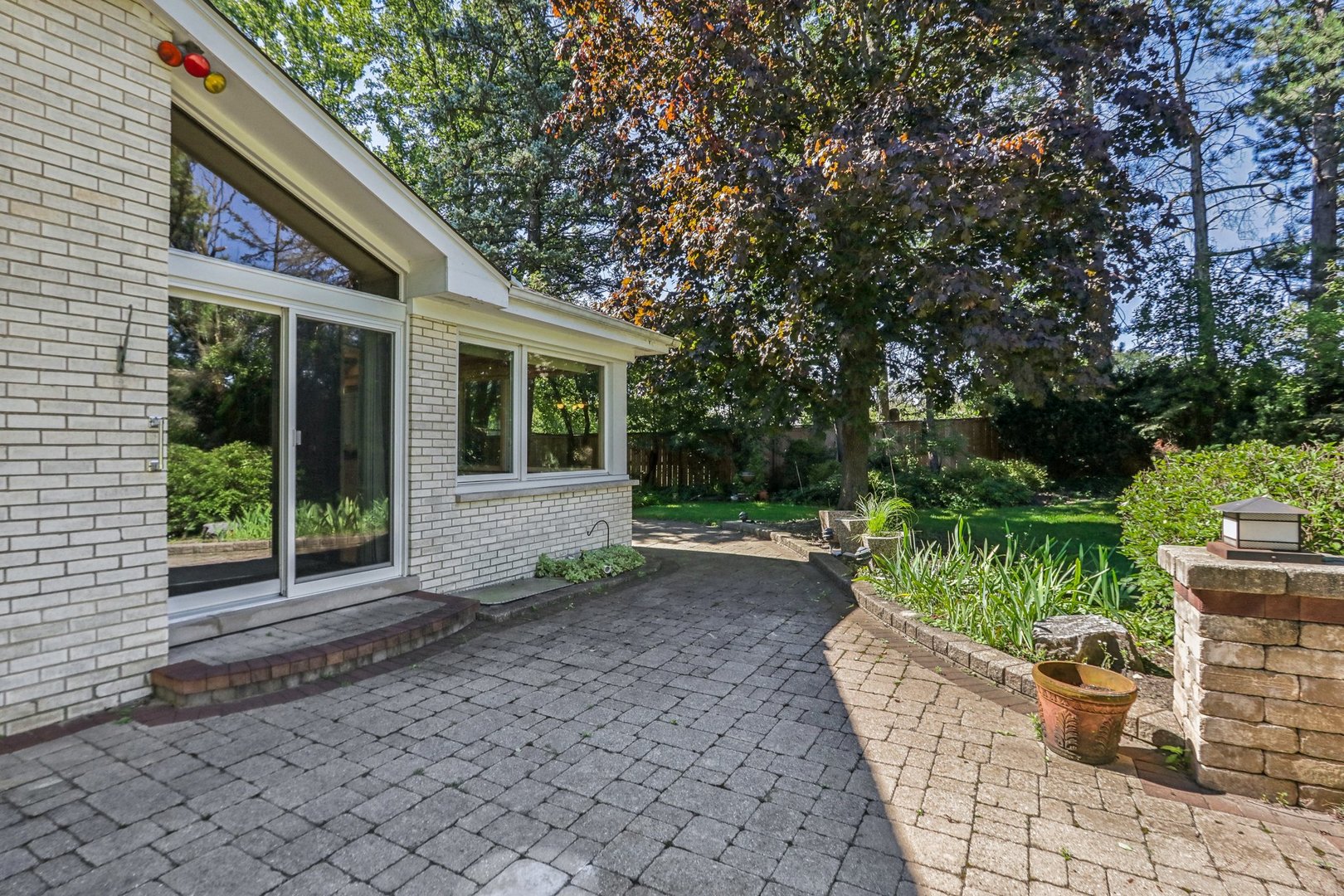 1770 Overland Trl Deerfield, IL 60015