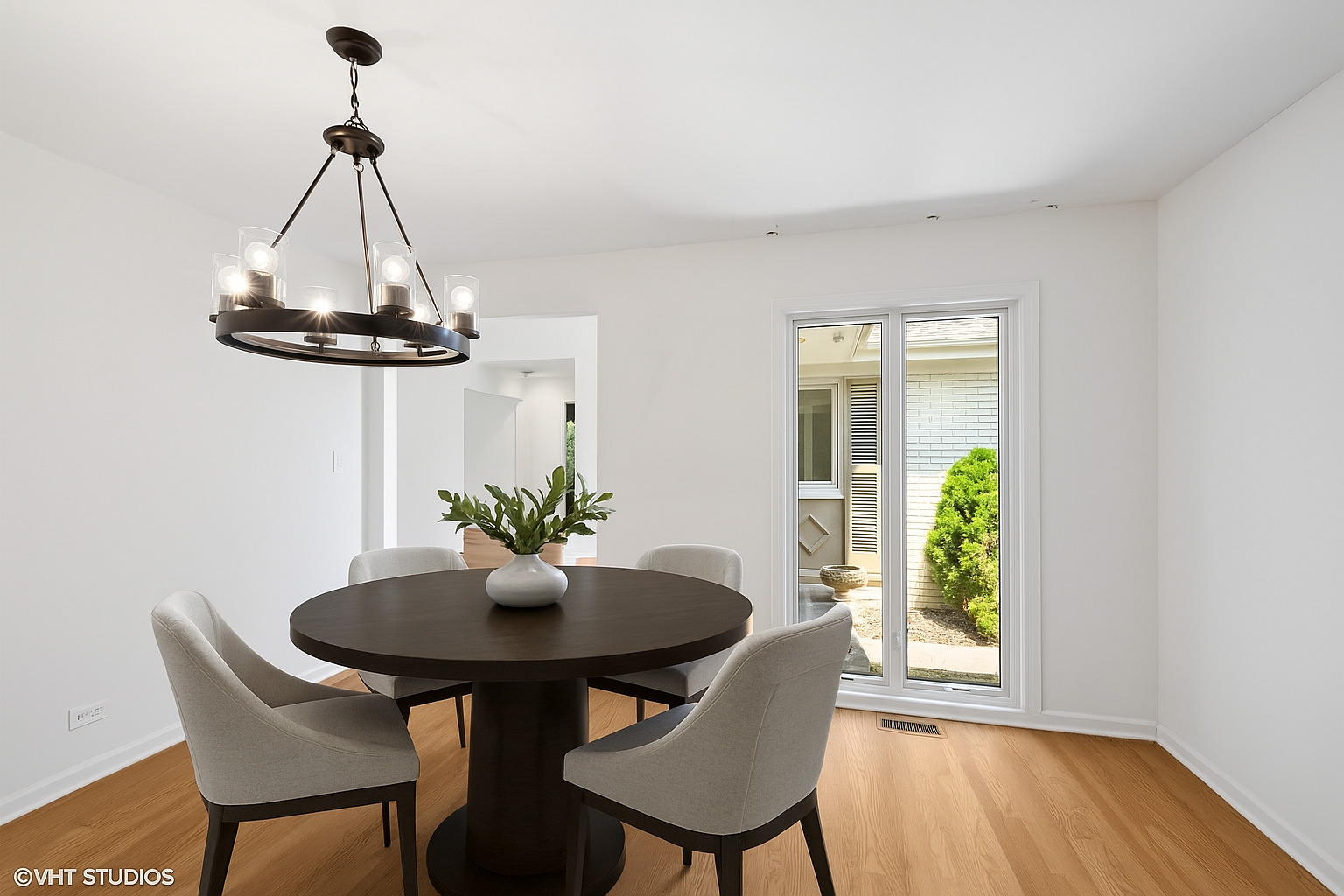 1770 Overland Trl Deerfield, IL 60015