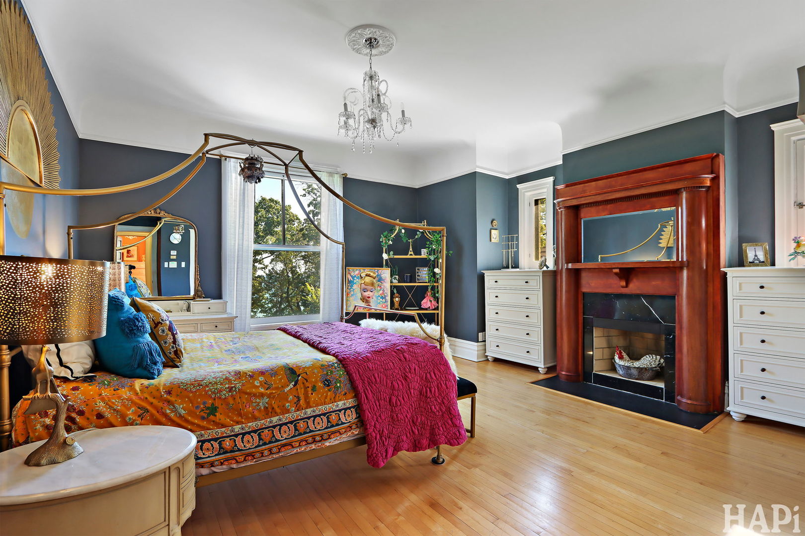 34 Logan Cir Highland Park, IL 60035