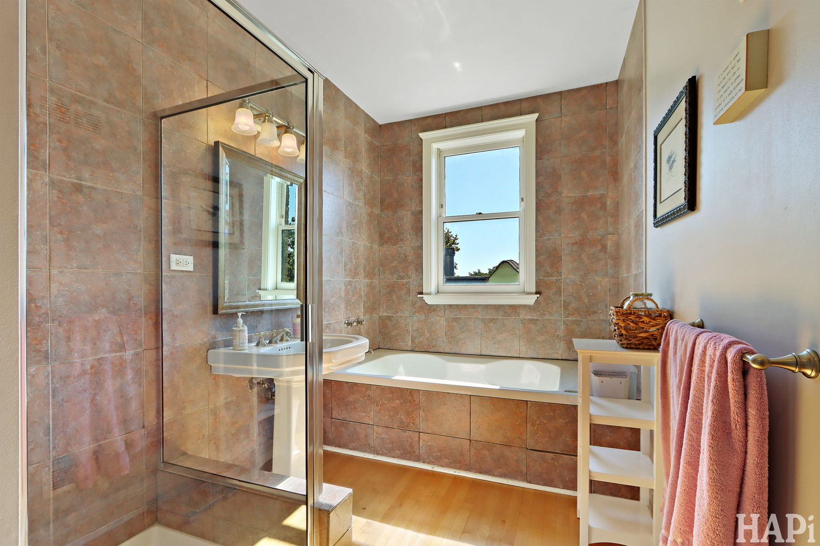 34 Logan Cir Highland Park, IL 60035