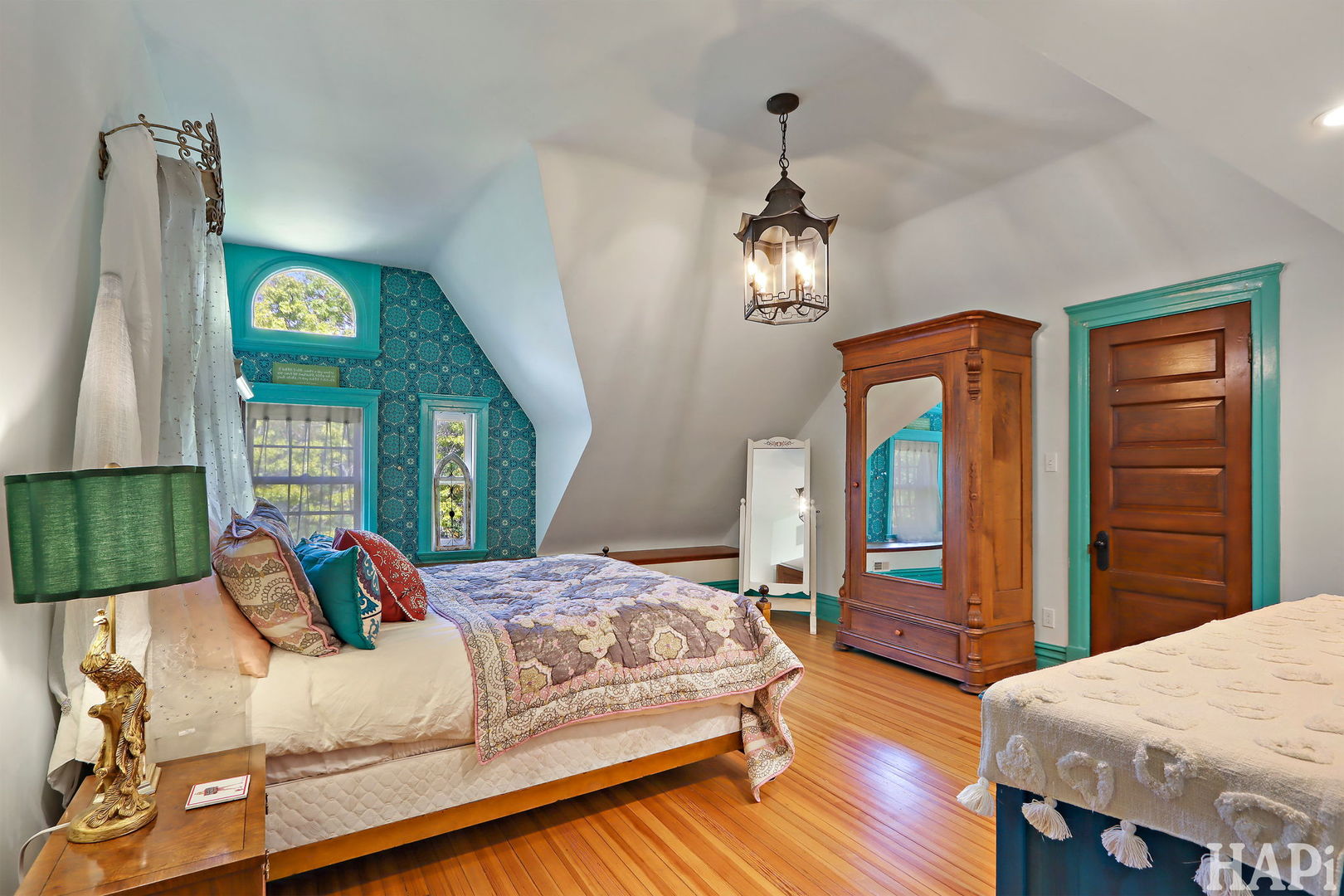 34 Logan Cir Highland Park, IL 60035