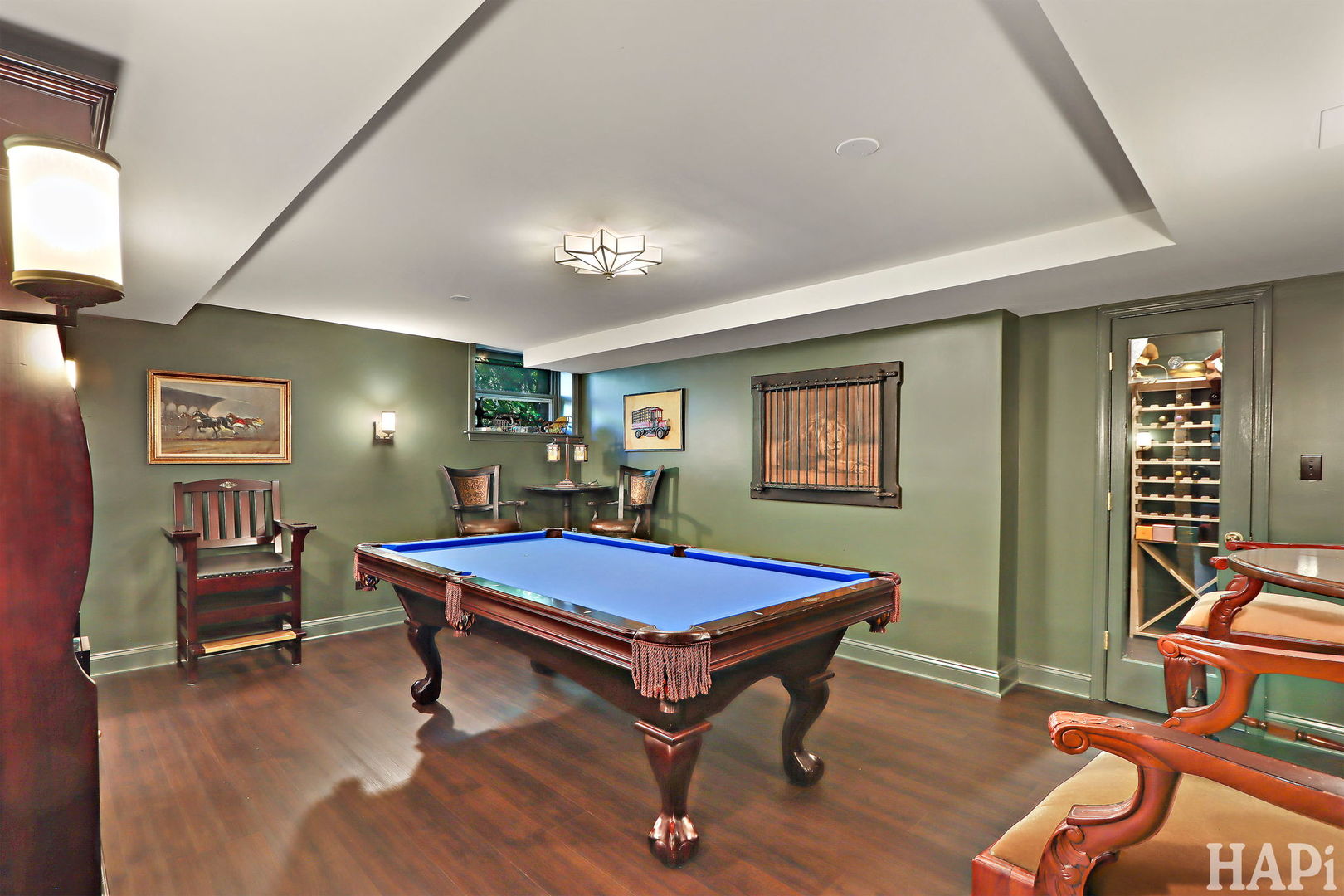 34 Logan Cir Highland Park, IL 60035