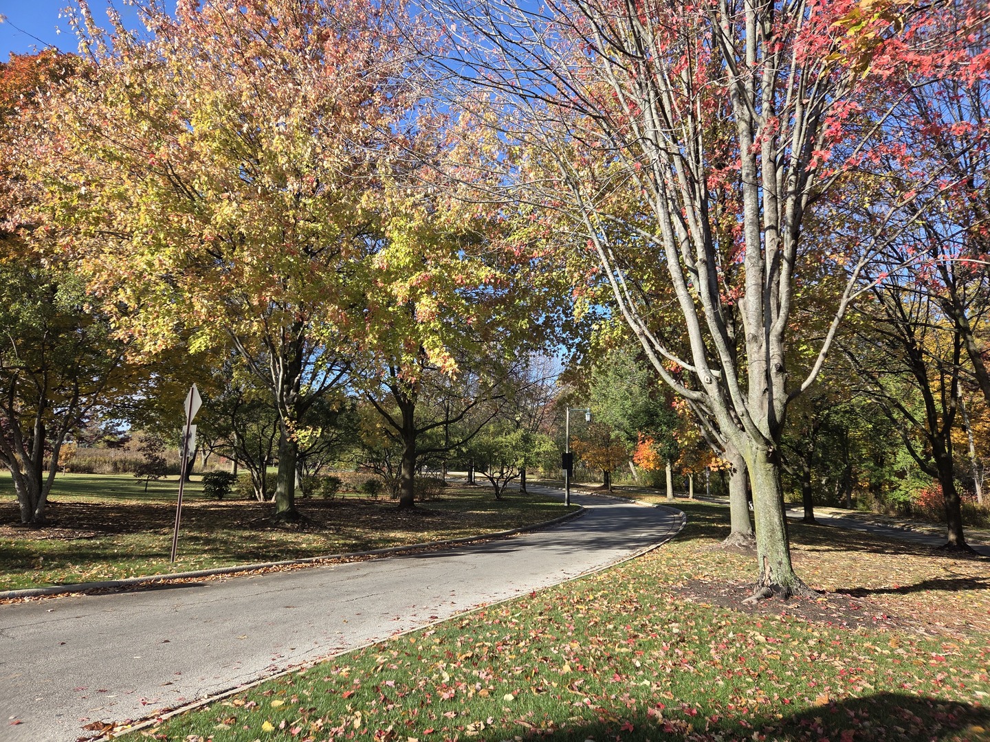 34 Logan Cir Highland Park, IL 60035