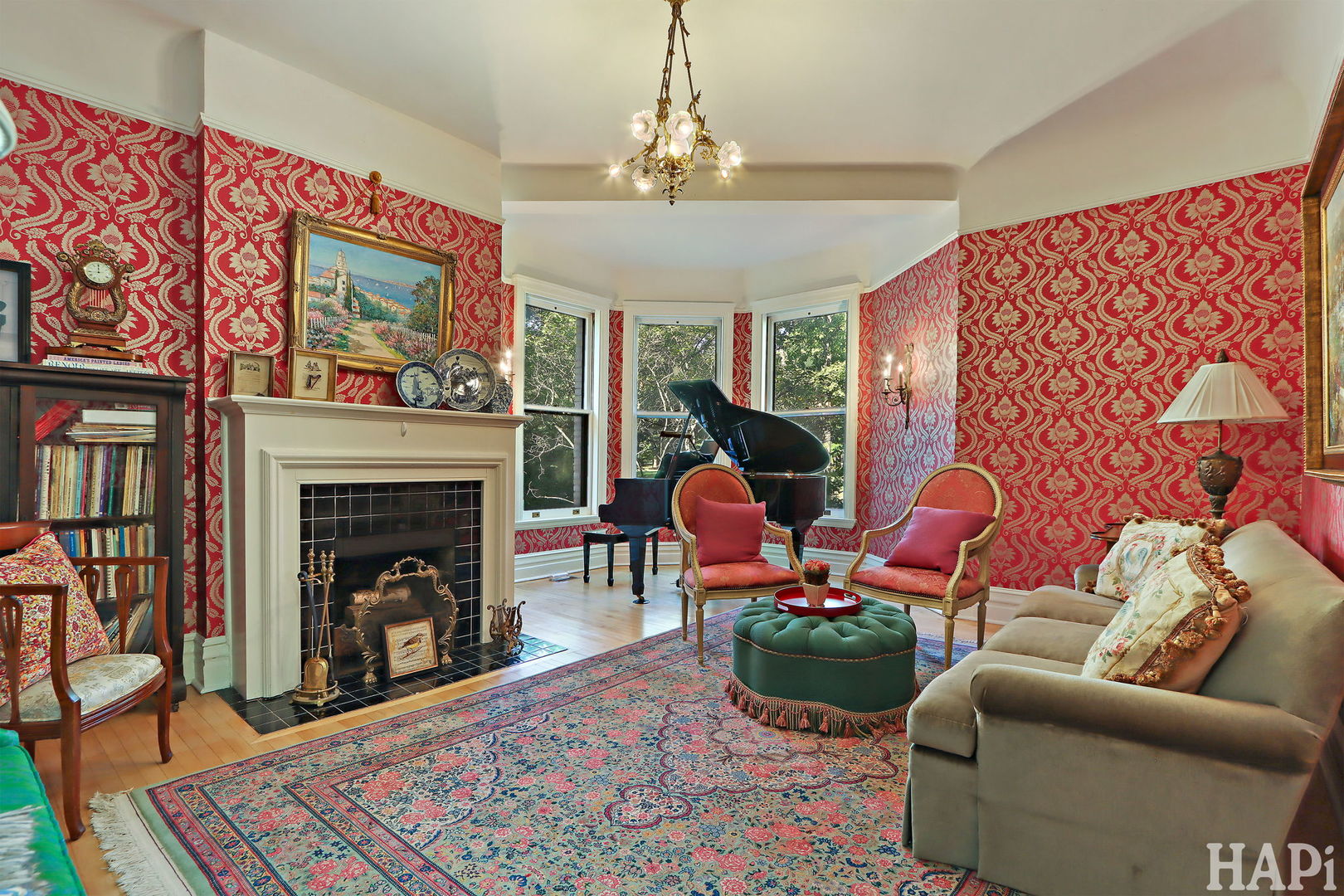 34 Logan Cir Highland Park, IL 60035