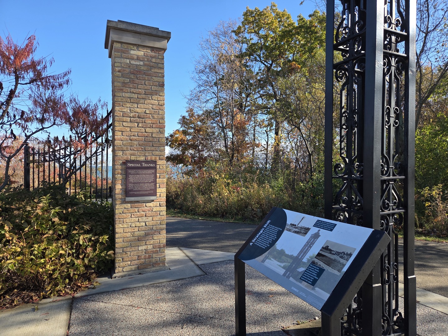 34 Logan Cir Highland Park, IL 60035