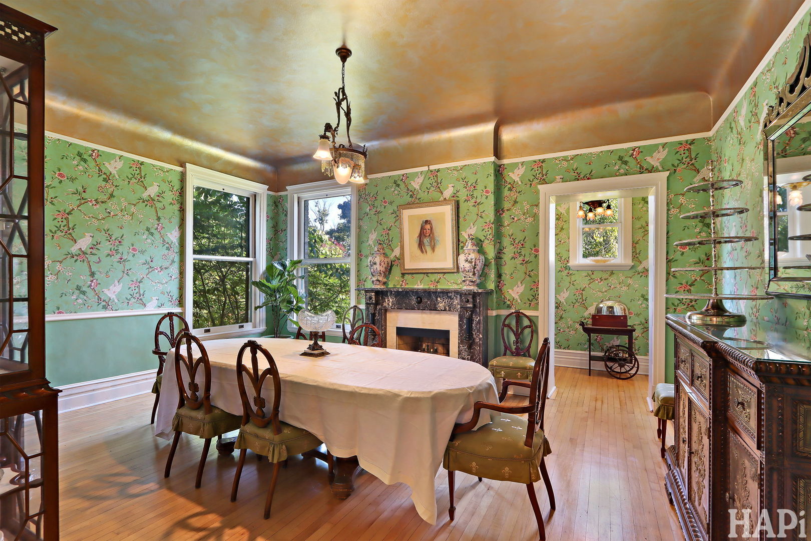 34 Logan Cir Highland Park, IL 60035