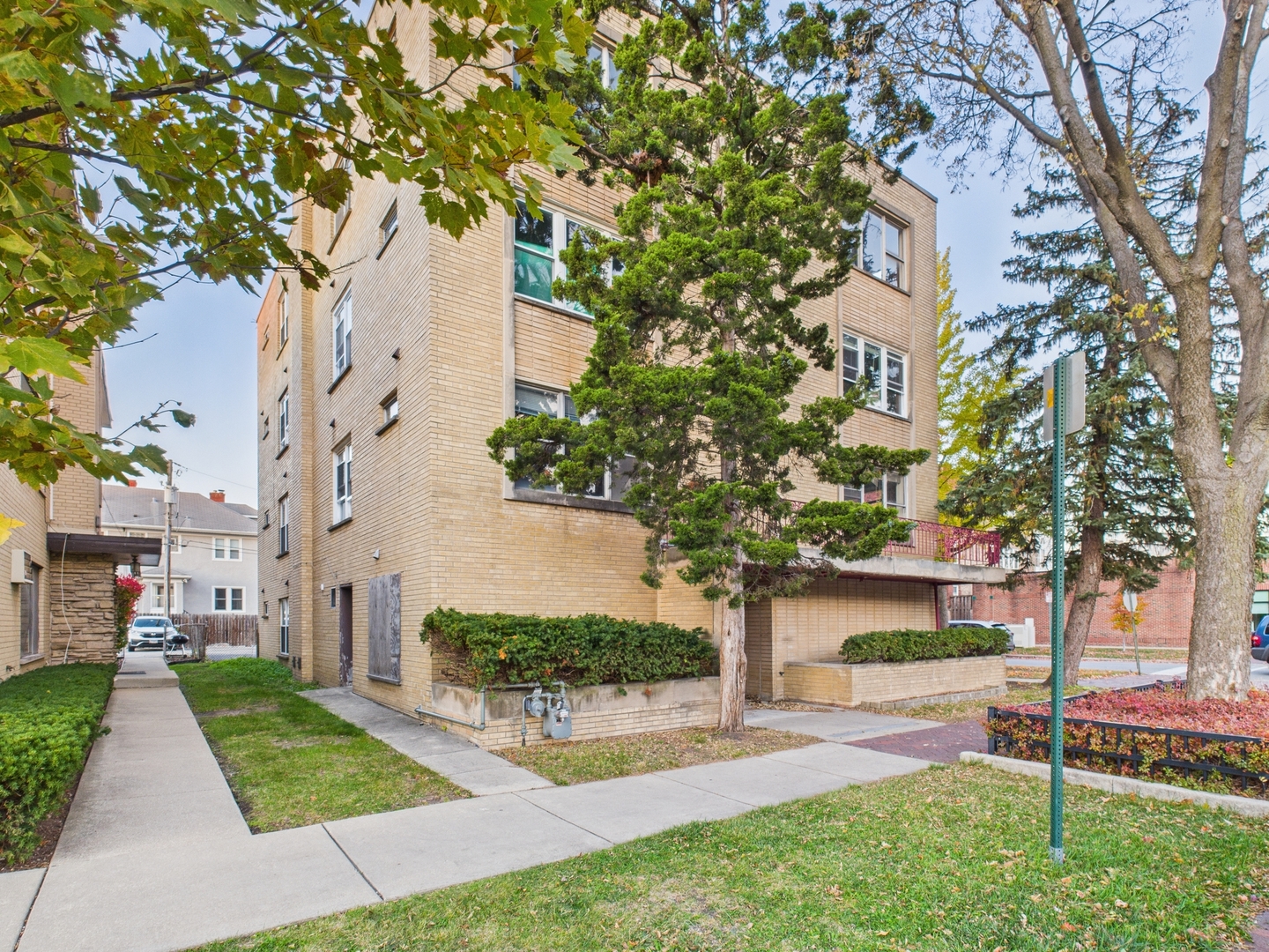 300 Chicago Ave #4N Oak Park, IL 60302