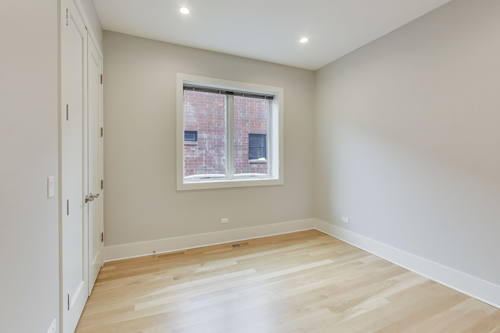 4135 N Kenmore Ave #2N Chicago, IL 60613