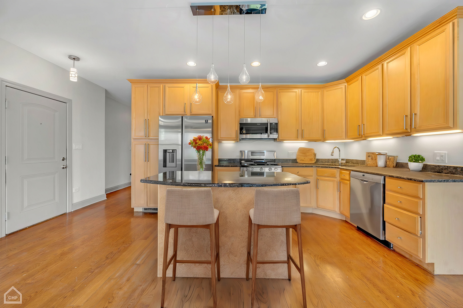 4235 S Calumet Ave Chicago, IL 60653