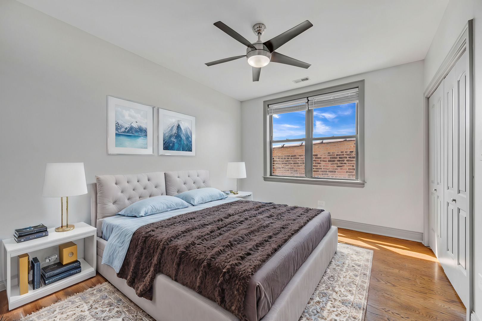 4235 S Calumet Ave Chicago, IL 60653