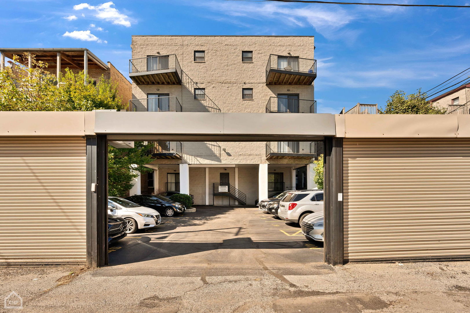 4235 S Calumet Ave Chicago, IL 60653