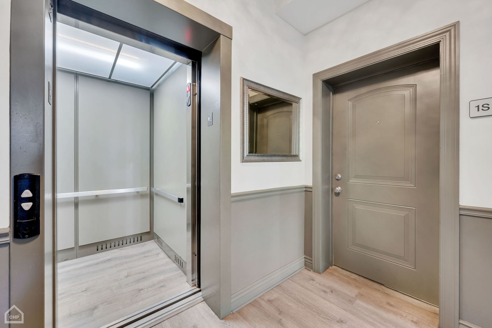 4235 S Calumet Ave Chicago, IL 60653