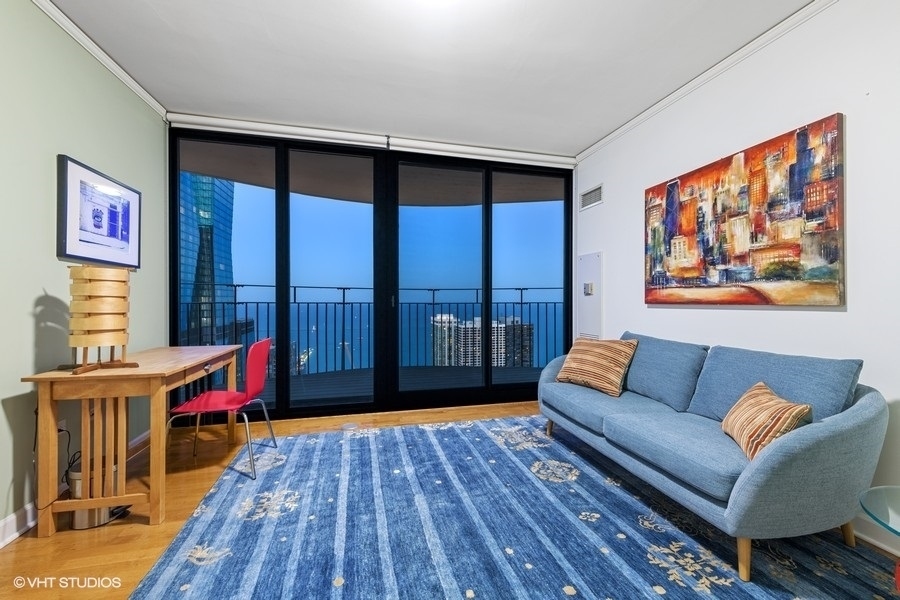 225 N Columbus Dr #6006 Chicago, IL 60601