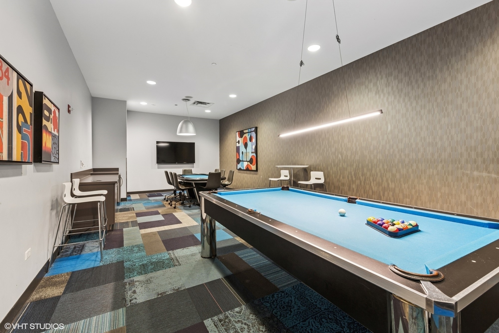 225 N Columbus Dr #6006 Chicago, IL 60601