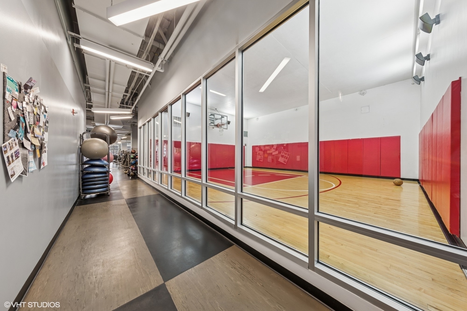 225 N Columbus Dr #6006 Chicago, IL 60601