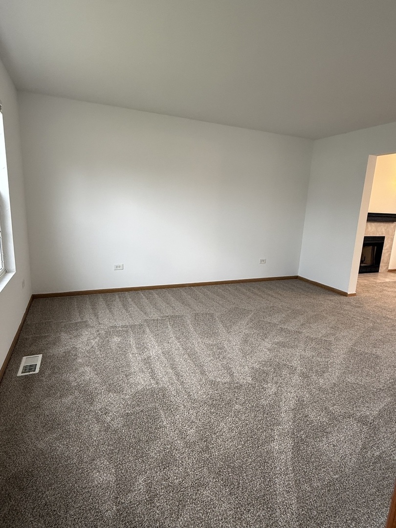 1004 Ann St Joliet, IL 60435