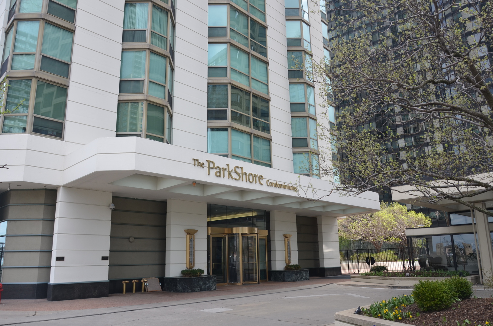 195 N Hbr Dr #1807