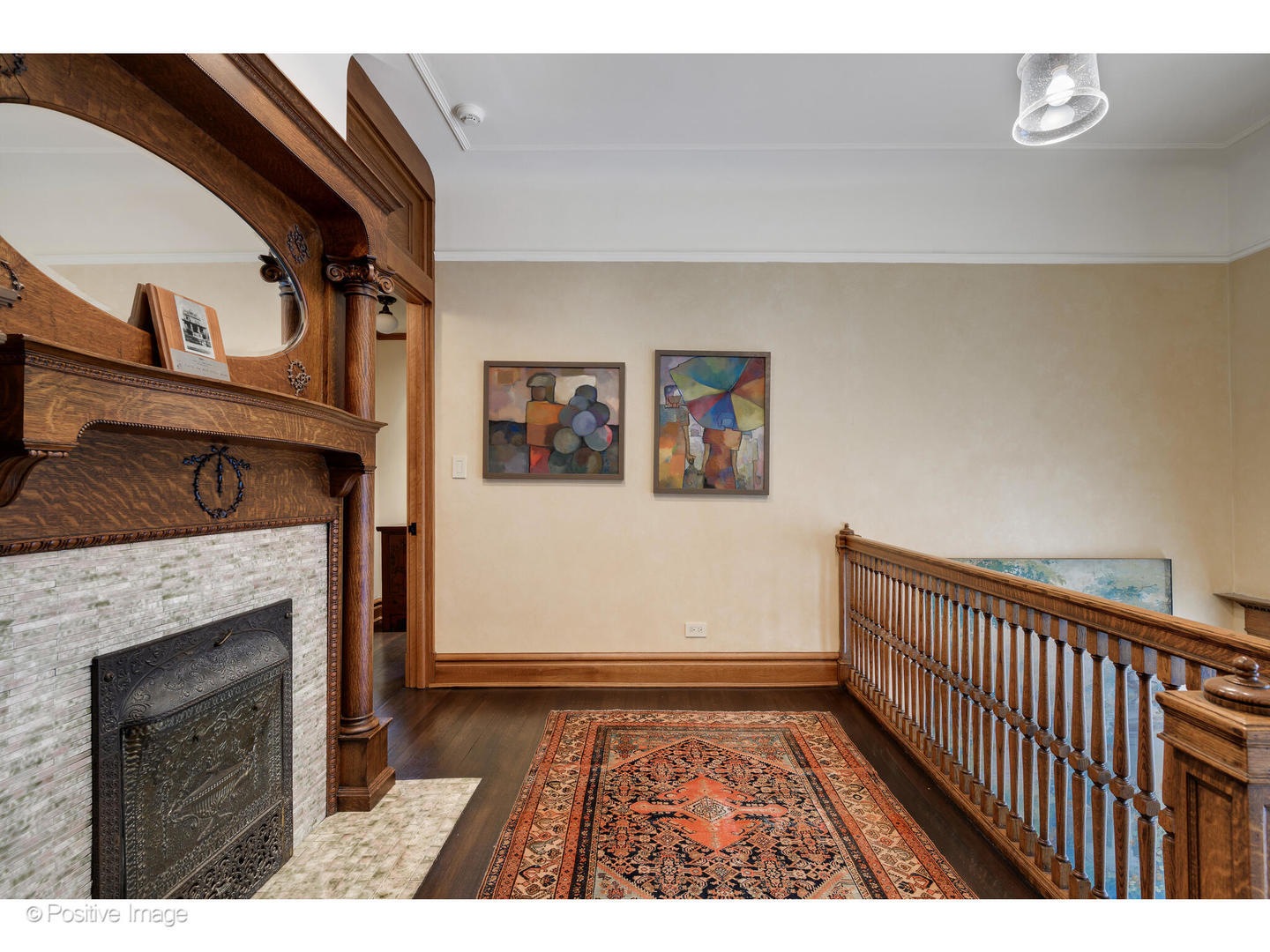 536 W Barry Ave Chicago, IL 60657