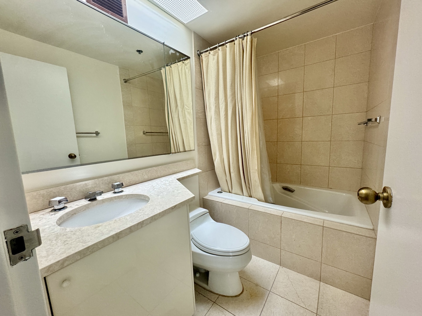 100 E Huron St #2001 Chicago, IL 60611