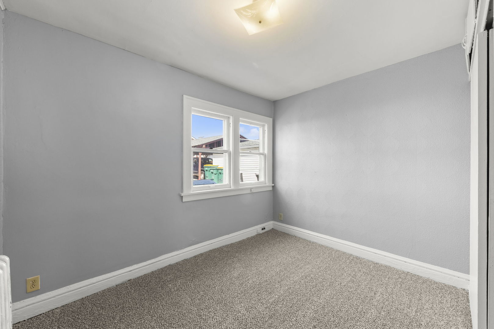 803 1st Ave Joliet, IL 60433