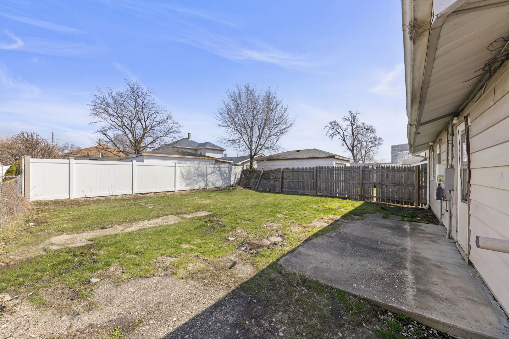 803 1st Ave Joliet, IL 60433