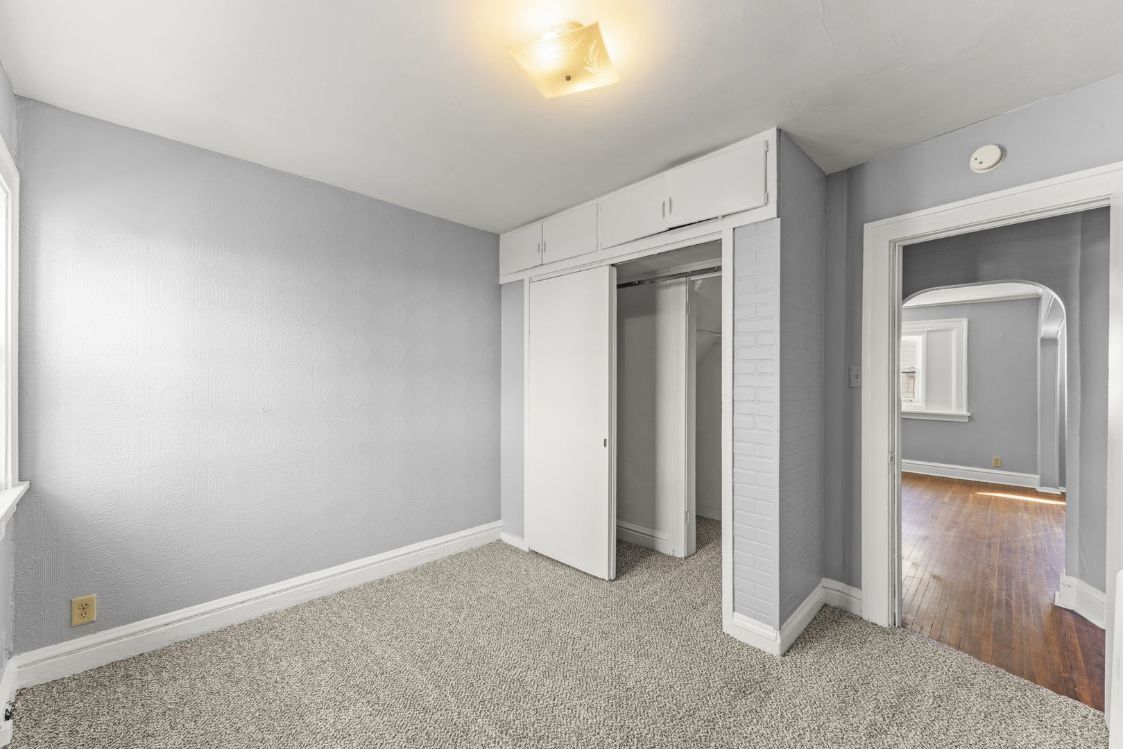 803 1st Ave Joliet, IL 60433