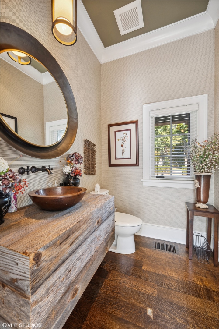 180 Central Ave Highland Park, IL 60035