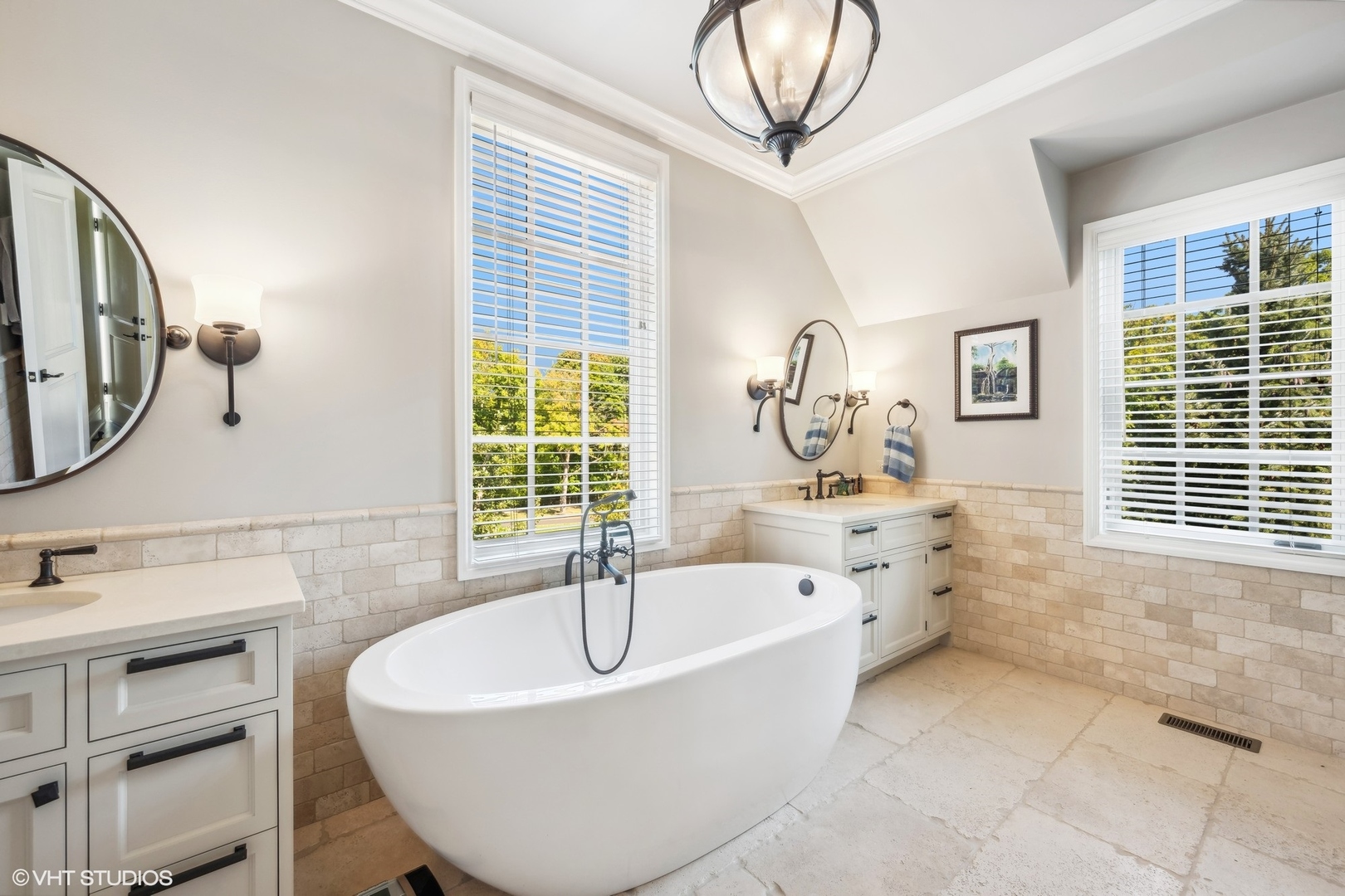 180 Central Ave Highland Park, IL 60035