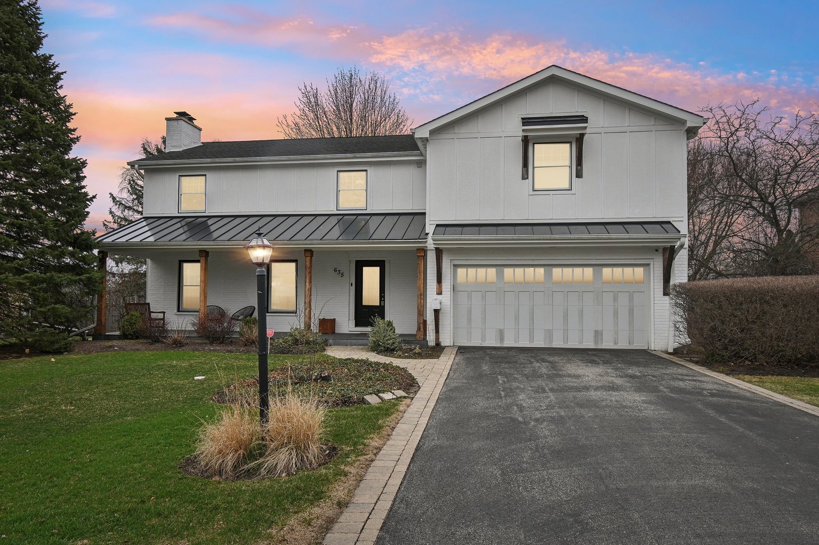 635 Ambleside Dr