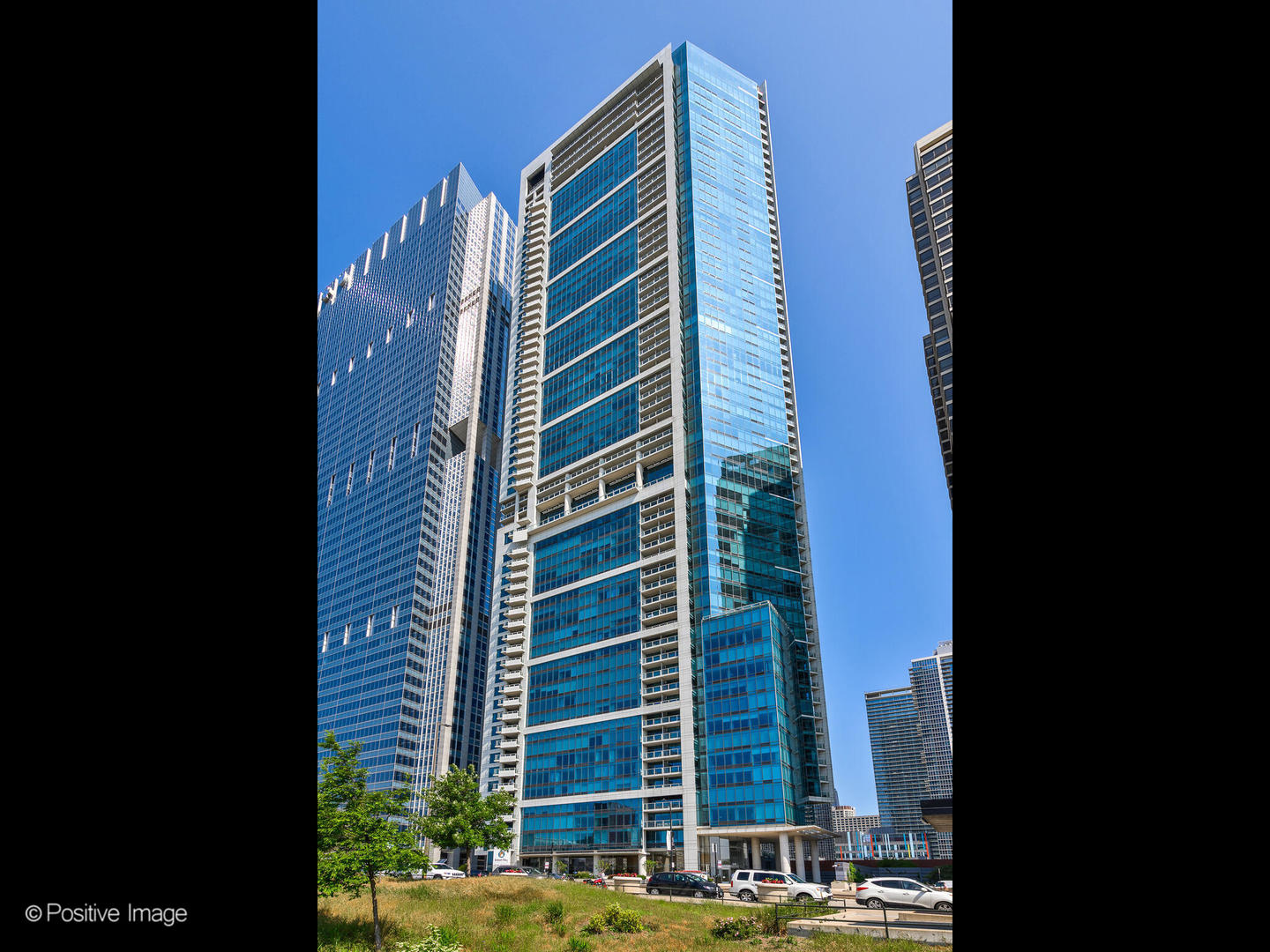 340 E RANDOLPH St #506