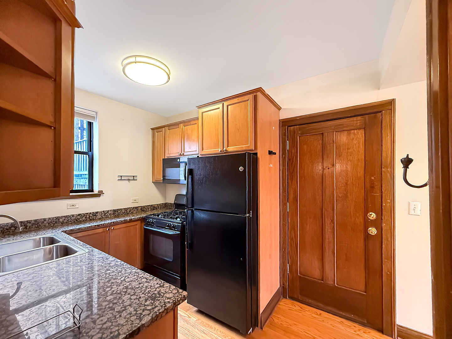 842 Wesley Ave #1 Oak Park, IL 60304