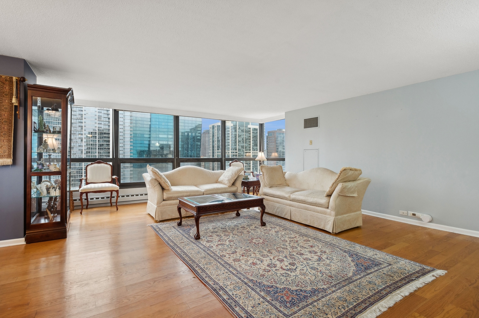 360 E RANDOLPH St #3204