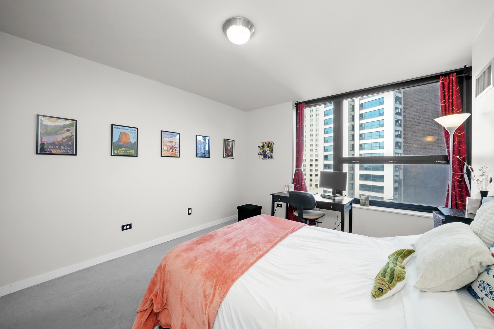 1160 S Michigan Ave #1005