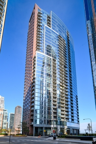 450 E Waterside Dr #2902