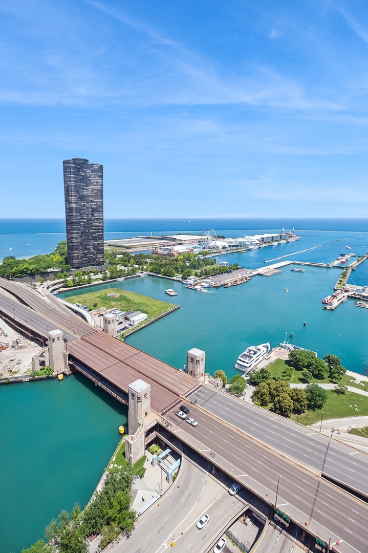 450 E Waterside Dr #2902 Chicago, IL 60601