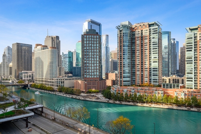 450 E Waterside Dr #2902 Chicago, IL 60601