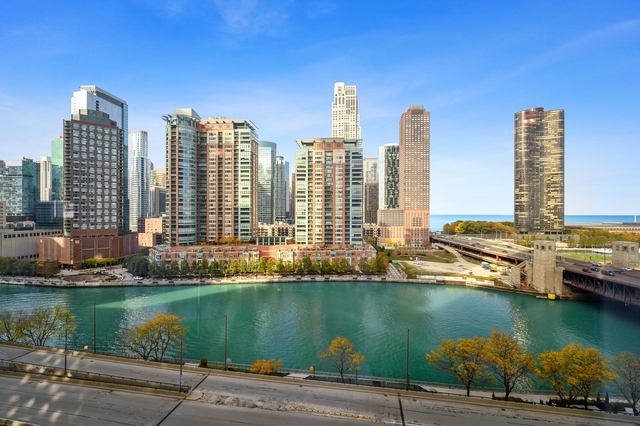 450 E Waterside Dr #2902 Chicago, IL 60601