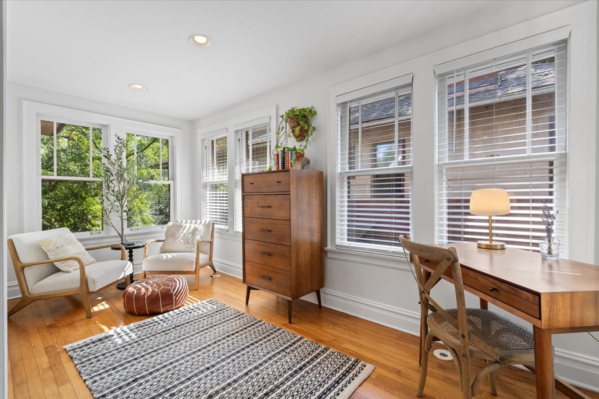 711 Michigan Ave Evanston, IL 60202