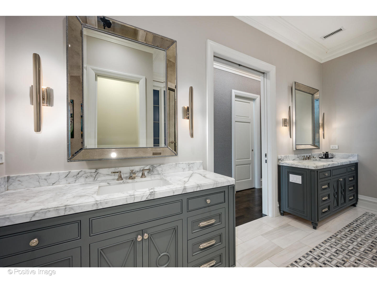 1720 N MOHAWK St Chicago, IL 60614