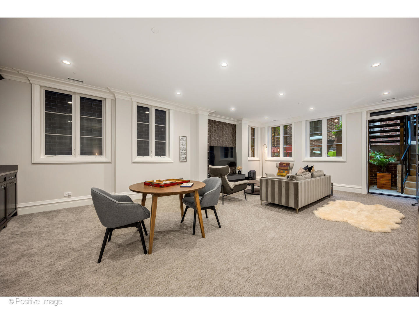 1720 N MOHAWK St Chicago, IL 60614