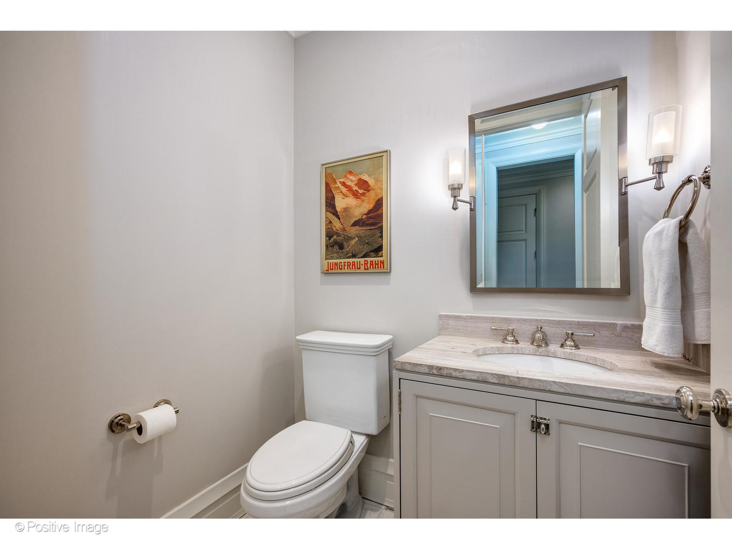 1720 N MOHAWK St Chicago, IL 60614