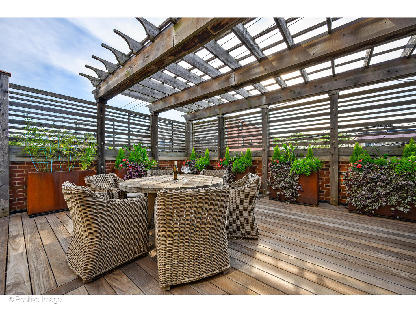 1720 N MOHAWK St Chicago, IL 60614