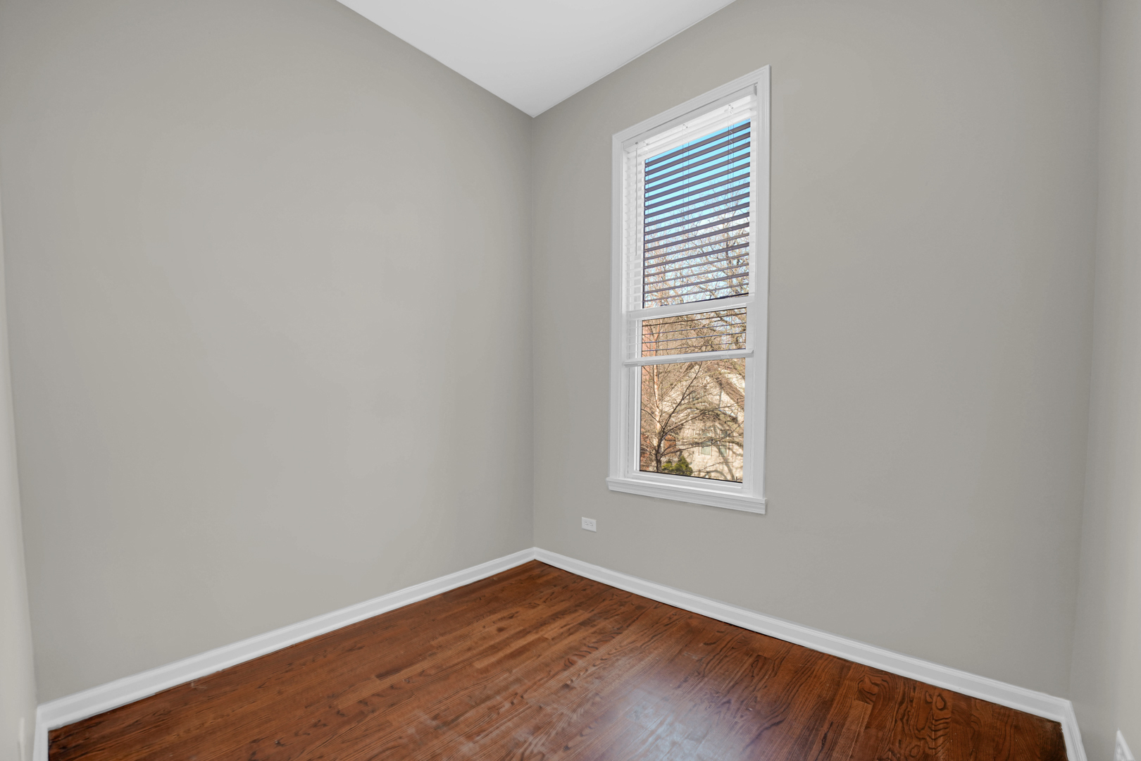 2333 W Montana St Chicago, IL 60647