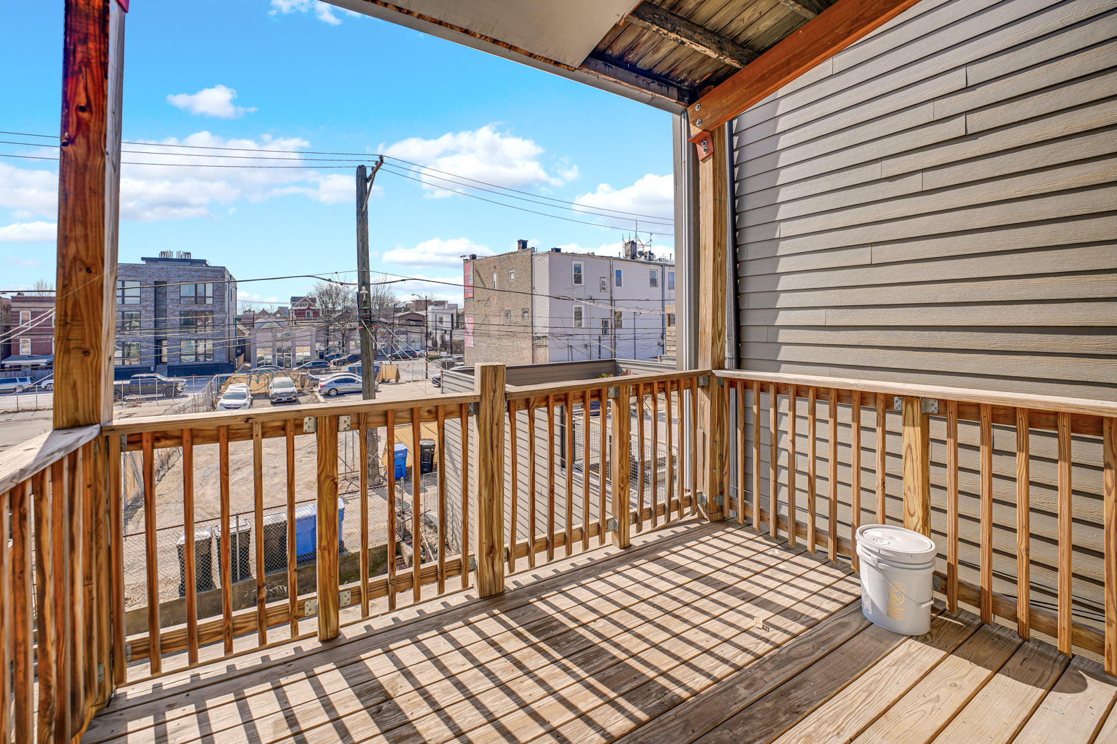 2333 W Montana St Chicago, IL 60647